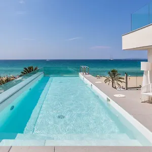 ** Aparthotel The Hype Beachhouse Spain